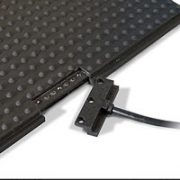 Series UMQ Omron, sistema de alfombra universal de desconexión rápida.