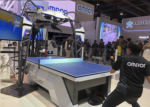 FORPHEUS 5.0 - Robot de Omron que eneseña a jugar al ping pong